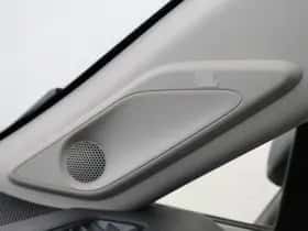 Toyota RAV4 (2021) thumbnail 8