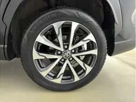 Toyota Corolla (2023) thumbnail 5