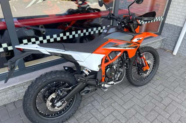 DS KTM (2026) thumbnail 3