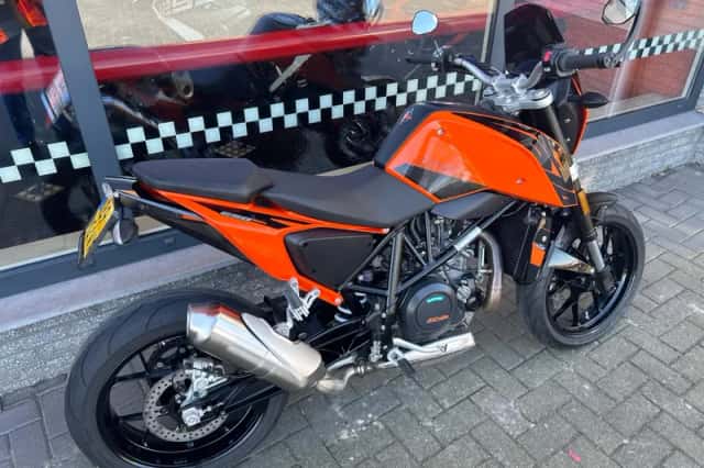 DS KTM (2016) thumbnail 3
