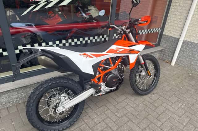 DS KTM (2026) thumbnail 3