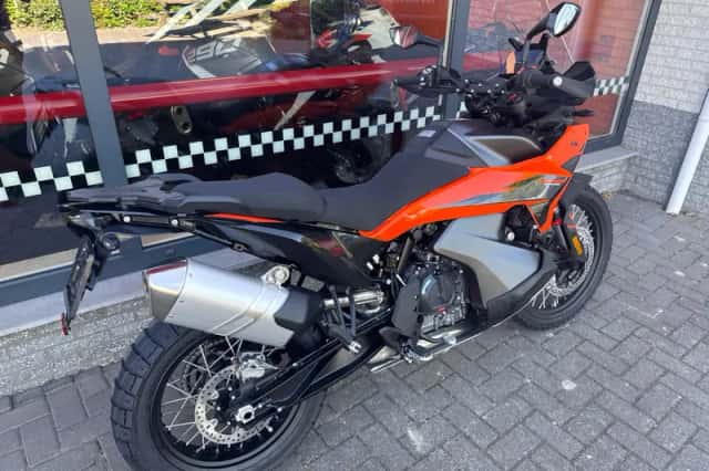 DS KTM (2026) thumbnail 4