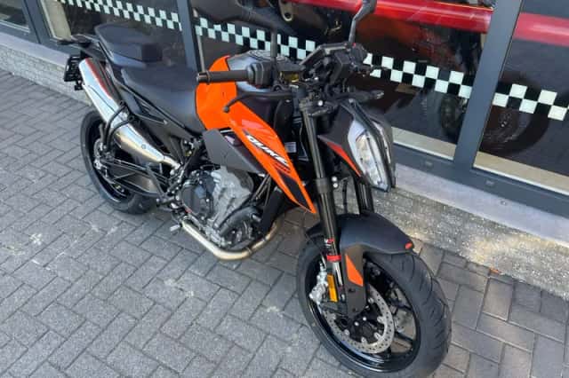 DS KTM (2026) thumbnail 2