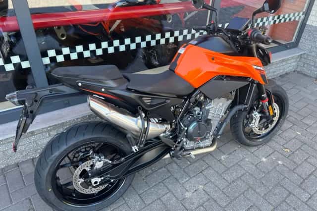 DS KTM (2026) thumbnail 3