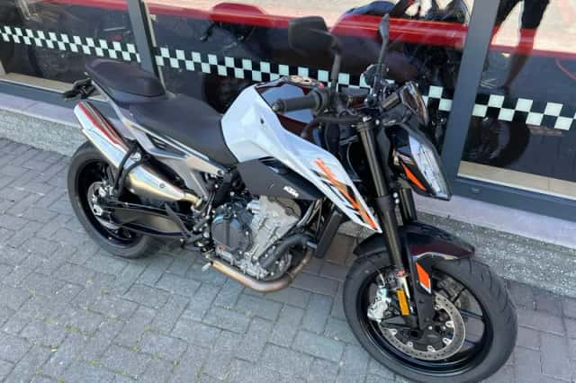 DS KTM (2024) thumbnail 3