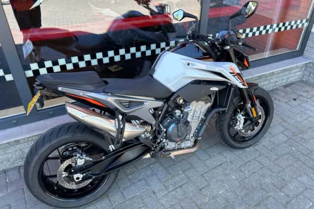 DS KTM (2024) thumbnail 4