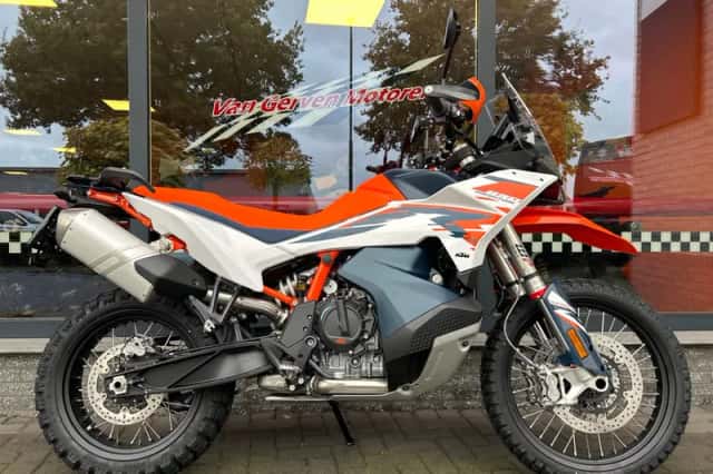 DS KTM (2025) thumbnail 2