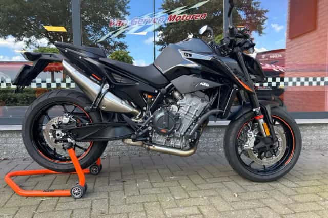 DS KTM (2021) thumbnail 2