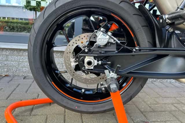 DS KTM (2021) thumbnail 5