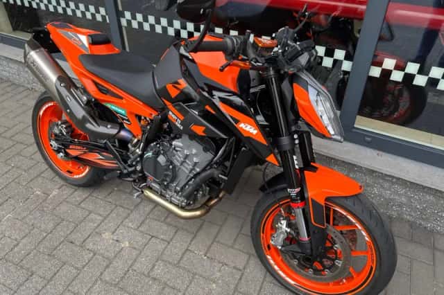 DS KTM (2023) thumbnail 3