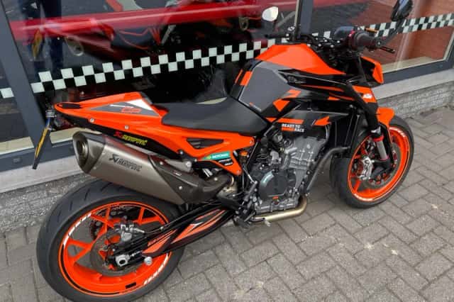 DS KTM (2023) thumbnail 4