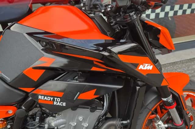 DS KTM (2023) thumbnail 6