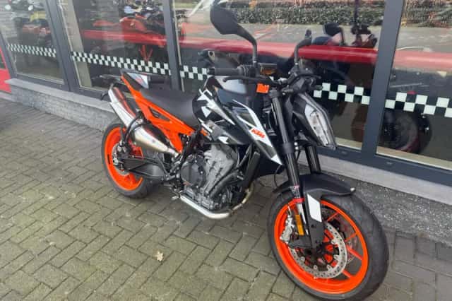 DS KTM (2023) thumbnail 3