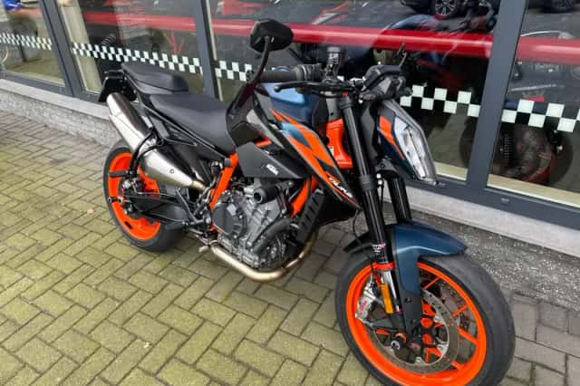 DS KTM (2022) thumbnail 3