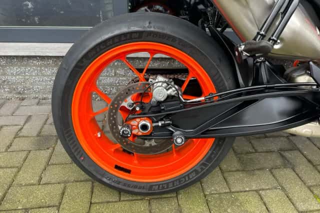 DS KTM (2022) thumbnail 5