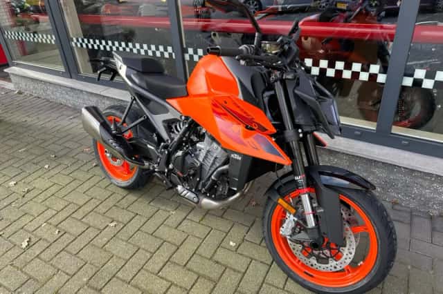 DS KTM (2026) thumbnail 2
