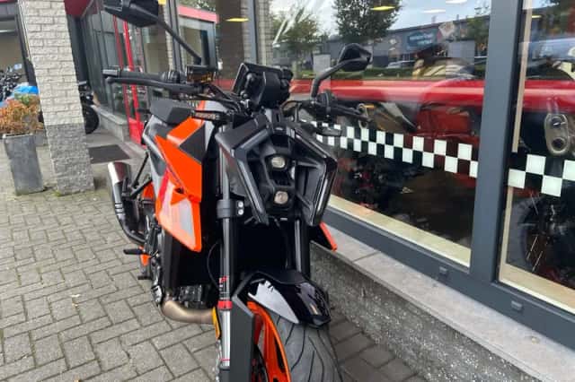DS KTM (2025) thumbnail 5