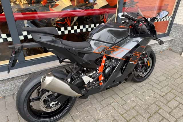 DS KTM (2026) thumbnail 3