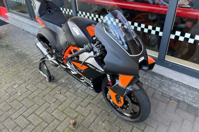 DS KTM (2023) thumbnail 3
