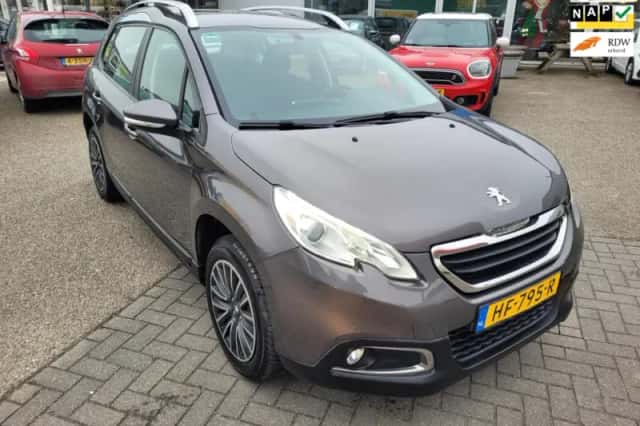 Peugeot 2008 (2015) thumbnail 1