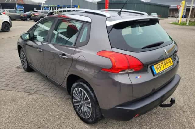 Peugeot 2008 (2015) thumbnail 4
