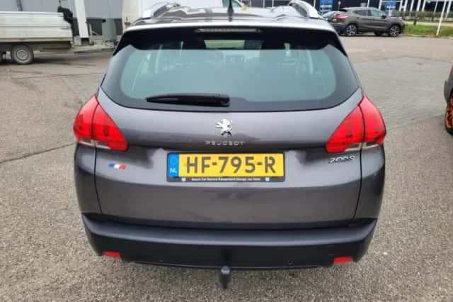 Peugeot 2008 (2015) thumbnail 5