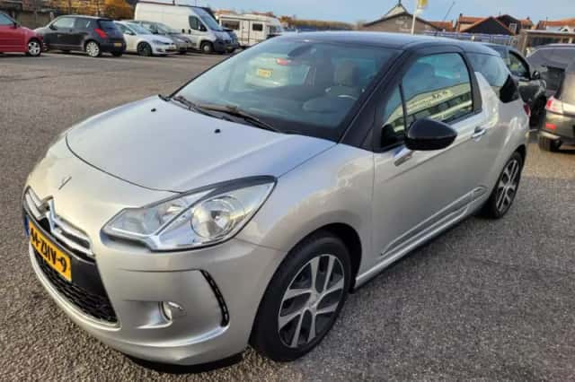 Citroën DS3 (2012) thumbnail 3
