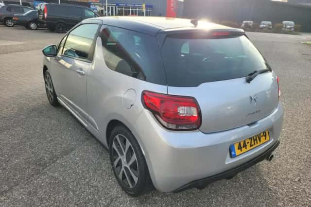 Citroën DS3 (2012) thumbnail 4
