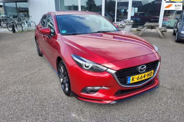 Mazda 3 (2017) thumbnail 1