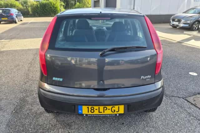 Fiat Punto (2003) thumbnail 5
