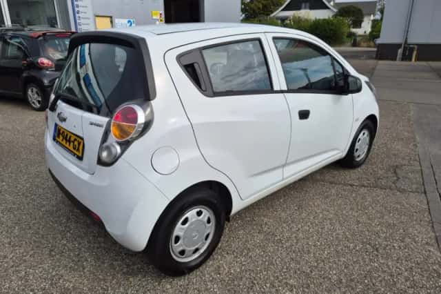 Chevrolet Spark (2012) thumbnail 6