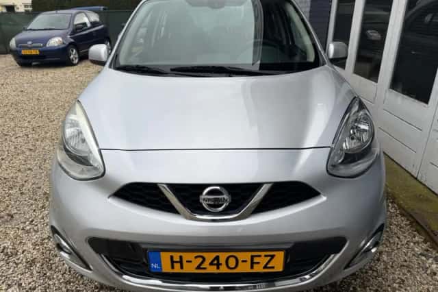 Nissan Micra (2015) thumbnail 2
