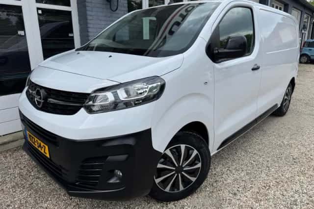 Opel Vivaro (2024) thumbnail 1
