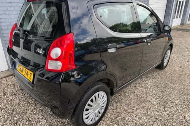 Suzuki Alto (2012) thumbnail 6