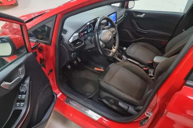 Ford Fiesta (2020) thumbnail 3