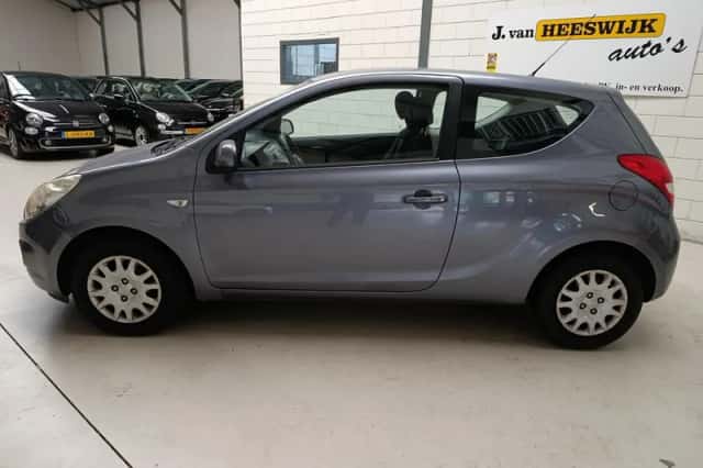 Hyundai i20 (2009) thumbnail 5