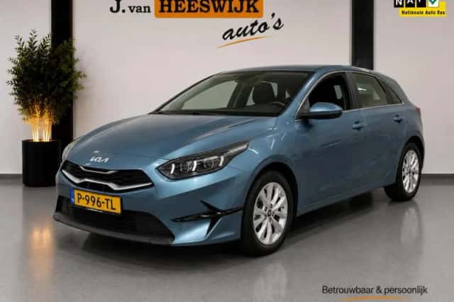 Kia Ceed (2022) thumbnail 2