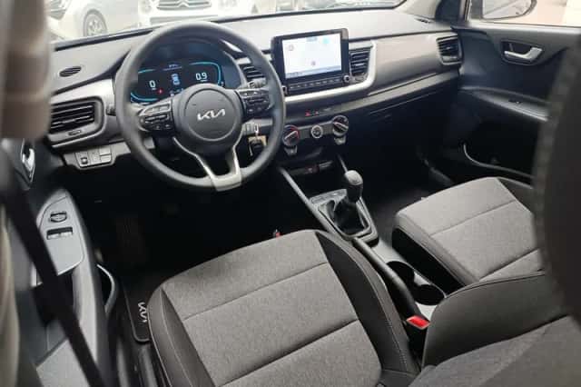 Kia Stonic (2025) thumbnail 5