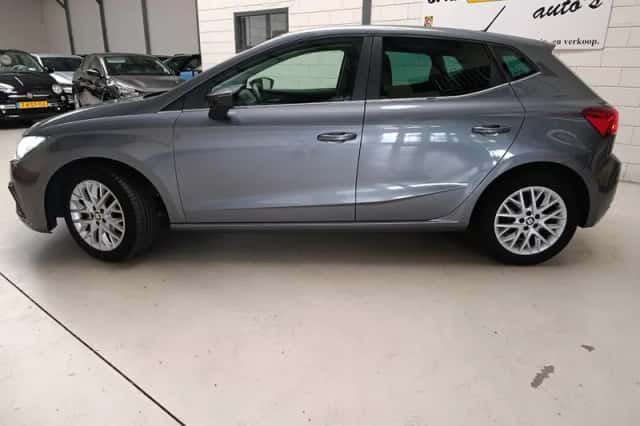 SEAT Ibiza (2018) thumbnail 5