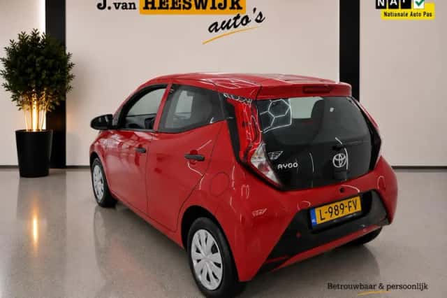 Toyota Aygo (2021) thumbnail 6