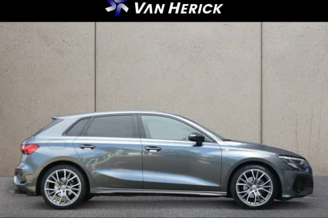 Audi A3 (2022) thumbnail 3