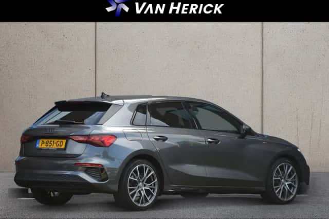 Audi A3 (2022) thumbnail 4