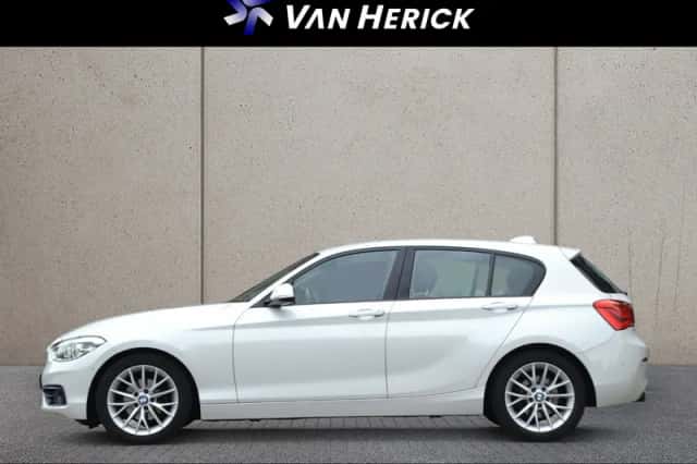 BMW 1-Serie (2018) thumbnail 2