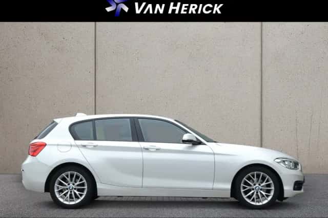 BMW 1-Serie (2018) thumbnail 3