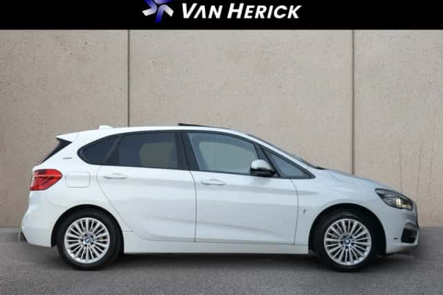 BMW 2-Serie (2017) thumbnail 3