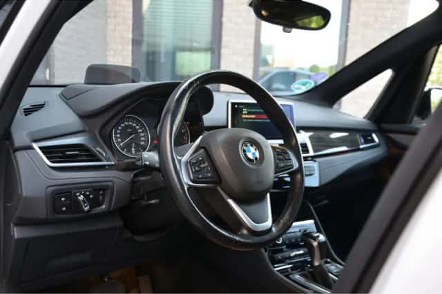 BMW 2-Serie (2017) thumbnail 6