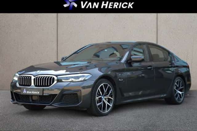 BMW 5-Serie (2023) thumbnail 1