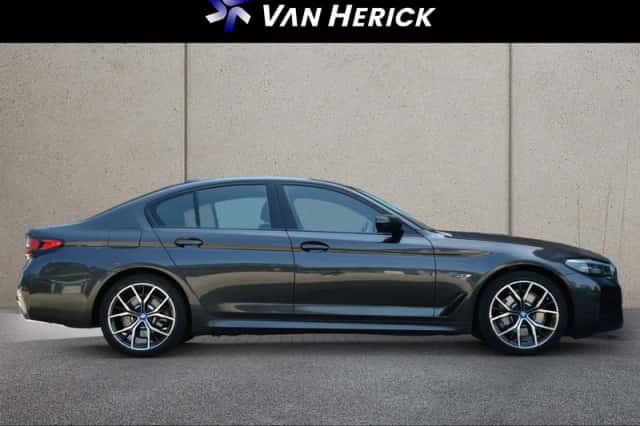 BMW 5-Serie (2023) thumbnail 3