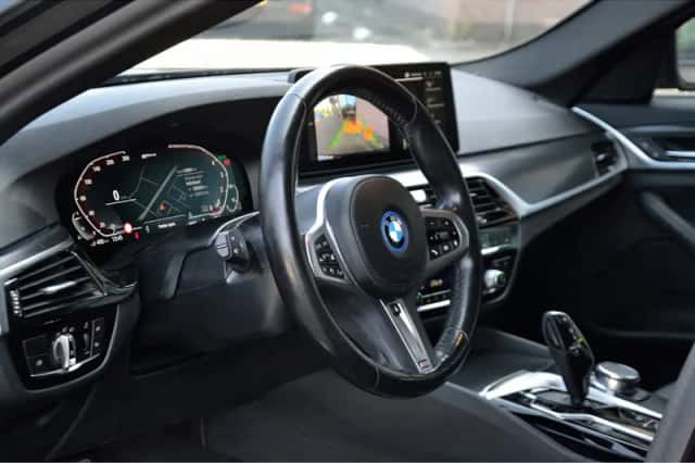 BMW 5-Serie (2023) thumbnail 6