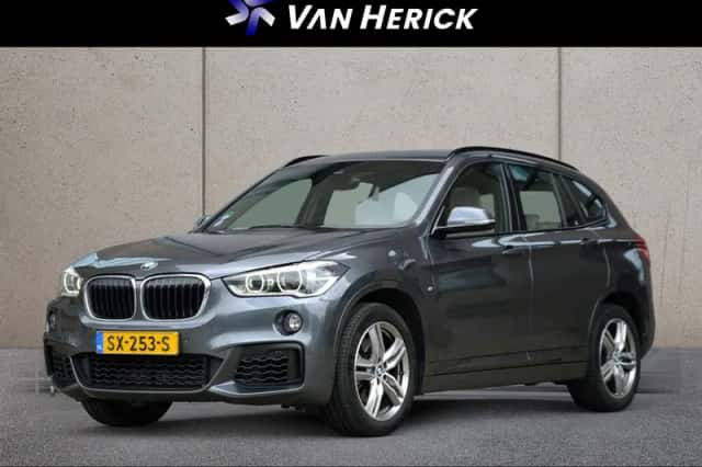 BMW X1 (2018) thumbnail 1